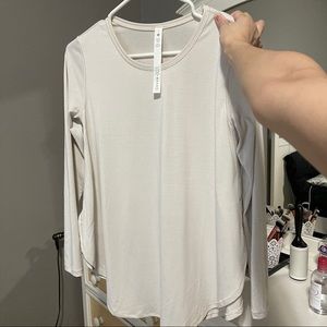 Lululemon draped bum covering long sleeve